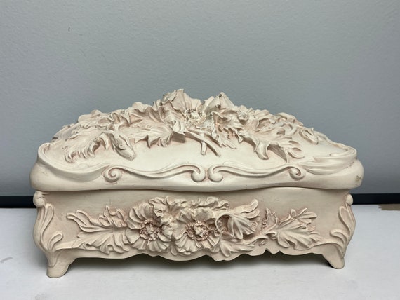 Incolay Stone Floral Sculpted Jewelry Box | Carve… - image 2
