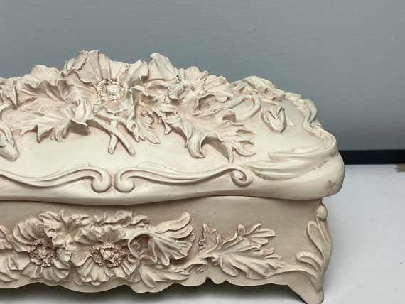 Incolay Stone Floral Sculpted Jewelry Box | Carve… - image 4