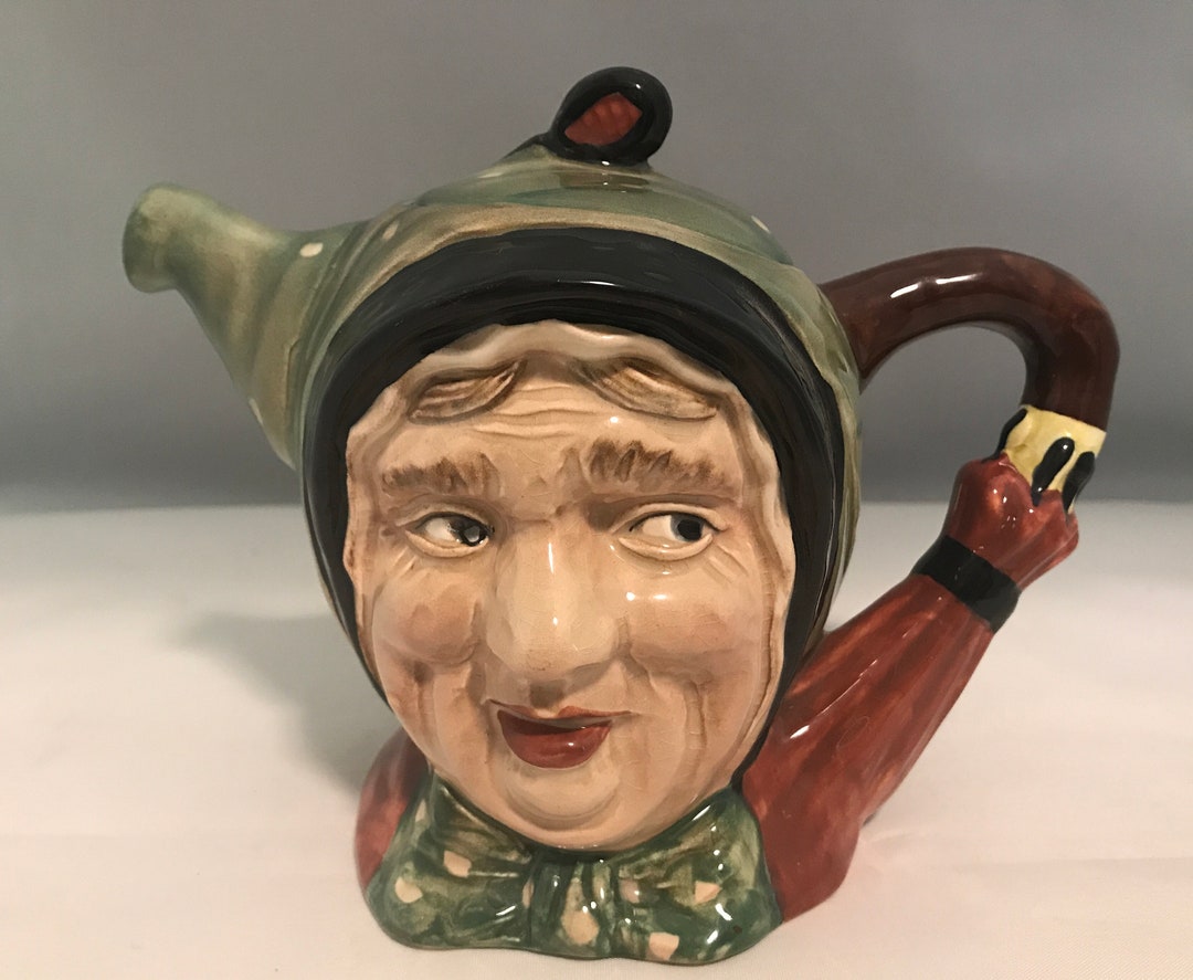 Vtg BESWICK ENGLAND Tea Pot Coffee Pot W Lid Toby Jug Face Dickens Character Sairey Gamp 1950's