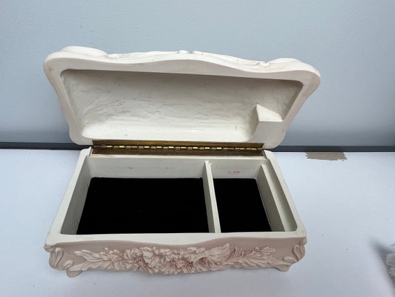 Incolay Stone Floral Sculpted Jewelry Box | Carve… - image 3