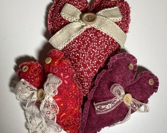 Rustic Valentine's hearts, stuffed hearts, primitive hearts, Valentine's hearts, Valentine's decor, Valentine's bowl filler, cloth hearts