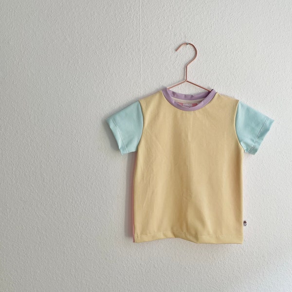 cooles T-Shirt im pastellfarbenen Colorblock der 90er / Farben können verschieden kombiniert werden