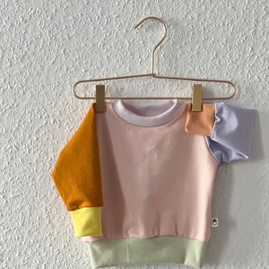 cooler Colorblocksweater (oder Hoodie) zum selbst designen in rosa, flieder, grau, orangebraun, gelb, mint etc