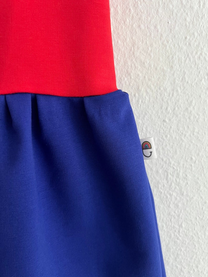 jolie robe color block lilas, rouge et bleu cobalt à mixer et assortir image 4