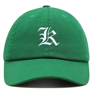Gorra de béisbol de algodón bordada con la letra K en inglés antiguo, de primera calidad, con el alfabeto inglés