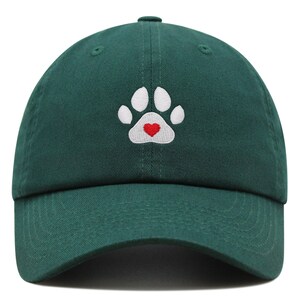 Gorra de béisbol bordada de algodón premium con diseño de huella de perro y corazón