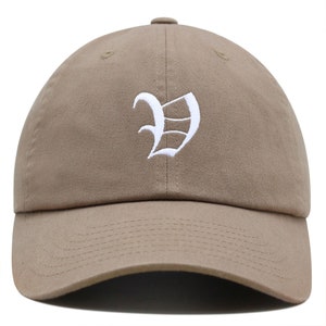 Gorra de béisbol de algodón bordada con la letra V en inglés antiguo, de primera calidad, con el alfabeto inglés