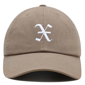 Gorra de béisbol de algodón bordada con la letra X en inglés antiguo, de primera calidad, con el alfabeto inglés