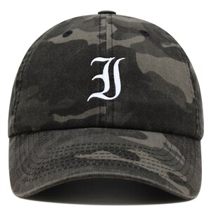 Gorra de béisbol de algodón bordada con la letra I en inglés antiguo, de primera calidad, con el alfabeto inglés