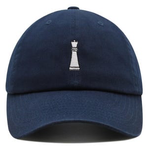 Gorra de béisbol de algodón bordada con la reina de ajedrez