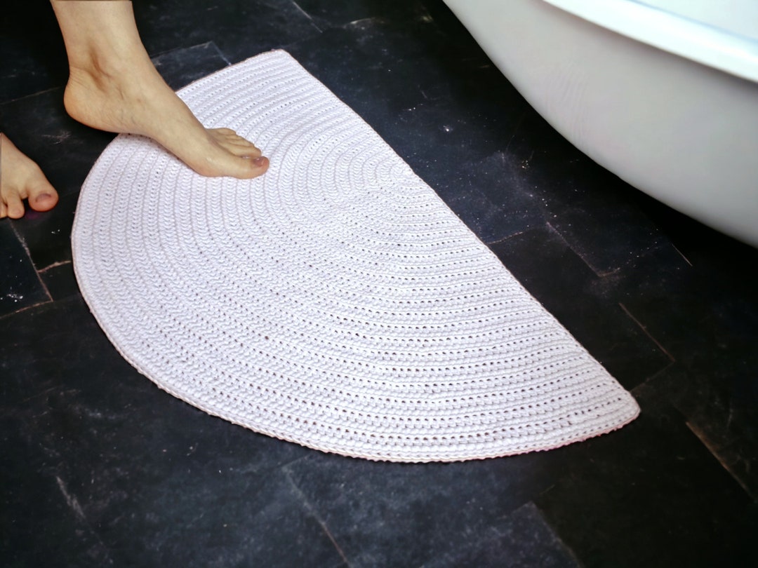 Custom Size White Half Circle Bath Mat Handmade From Hotel Quality