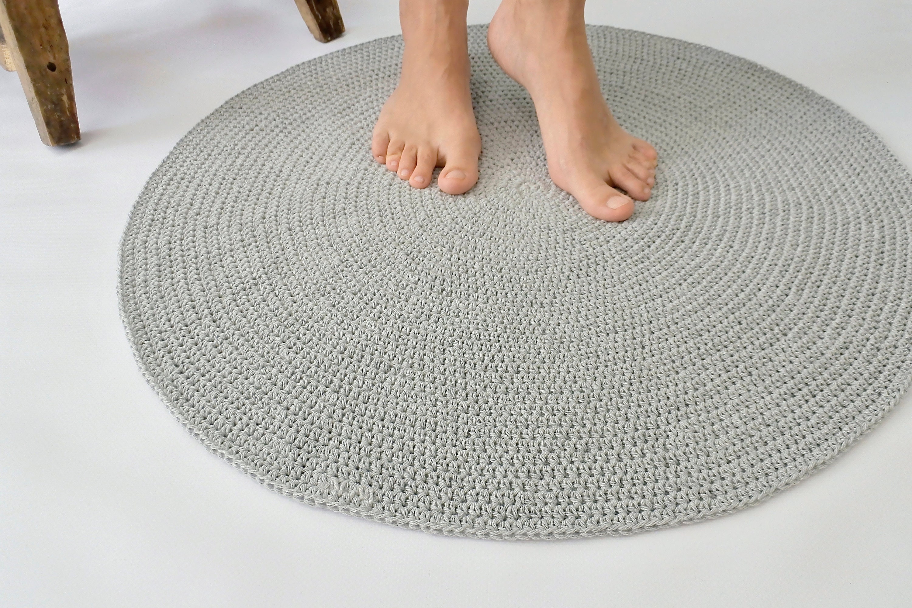  HOMEIDEAS Round Bathroom Rugs, Grey Non Slip Bath Mat