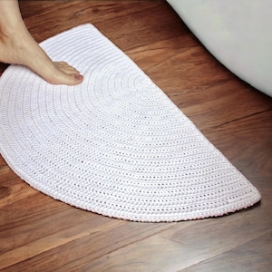 Custom Size Half Circle Cotton Bath Mat: Handmade Reversible Rug, Soft & Absorbent, 25 Colors