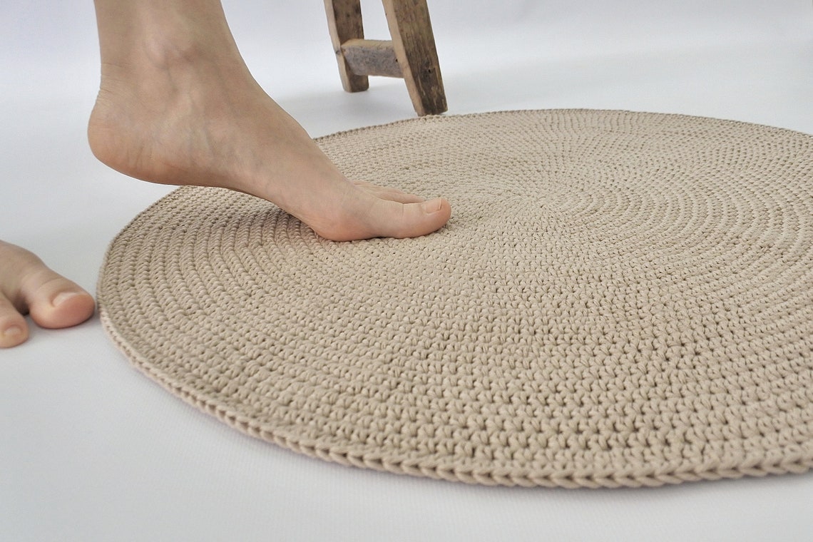 Beige 2 ft thin round natural bath rug Washable circle