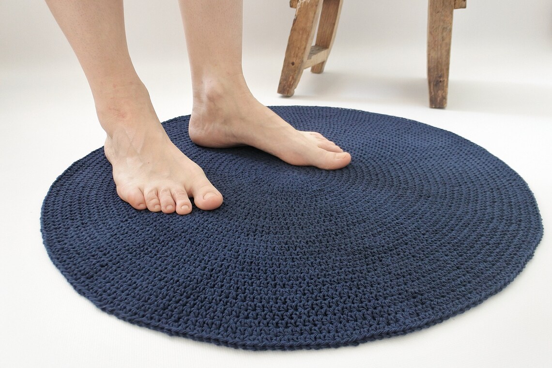 Blue 2 ft thin round natural bath rug Washable circle bath mat Etsy