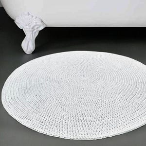 Custom Round Cotton Bath Mat: Soft, Absorbent, Reversible Handmade Rug
