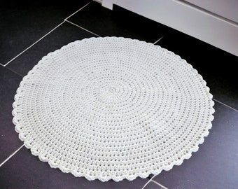 Scalloped Edge White Round Bath Mat, Available in Custom Size, Reversible, Handmade from High Quality Machine Washable Absorbent 100% Cotton