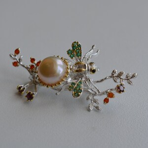 Brooch with fly in 925 sterling silver with Natural Pearl Onyx, Rhodolite Carnelian, Spinel !brooch with natura precious stone,Brooch fly