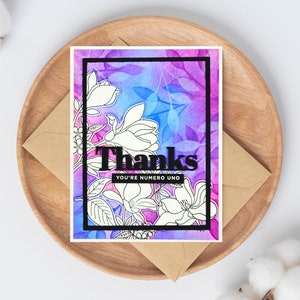 Carte de remerciement avec fleurs blanches et cadre noir, magenta et bleu Carte de vœux