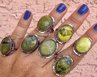 SERPENTINE adjustable round stone ring ~ peruvian stone ring ~ serpentine stone ~ bohemian gemstone ~ gift for her ~ authentic stone
