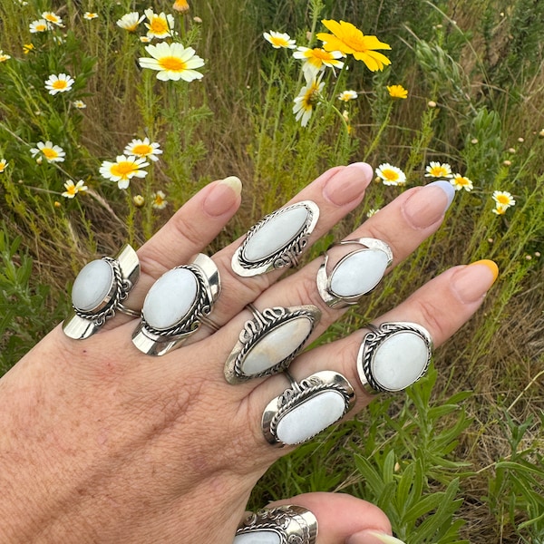 WHITE ONYX adjustable ring ~ peruvian stone ring ~ white stone ring ~ unique silver ~ statement ring ~ large white stone ring ~ white onyx