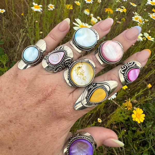 SPRING STONE Adjustable Peruvian Ring / Peruvian Rings / Stone Jewelry / Peru Gem Boho Ring / Gemstone Ring Stone / Unique Gift