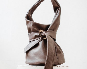 Sac à main en similicuir pour femme marron foncé | Sac seau | Sac à bandoulière | Cabriolet | Slouchy | Doux | Végétalien | Sans cruauté