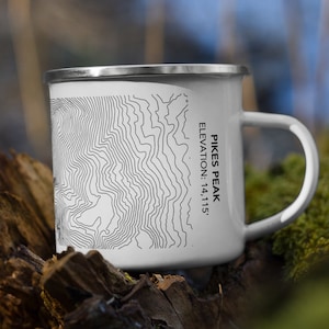 Pikes Peak Emaille-Tasse mit Erhebung Topographie Linien | Pikes Peak Colorado Camping Tasse | Metallbecher für Wanderer, Bergsteiger, Gipfel Souvenir