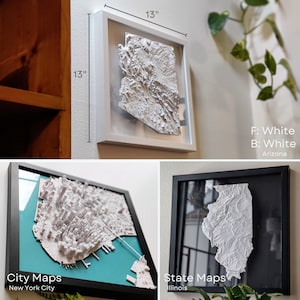 K&ouml;nnte beinhalten: Drei gerahmte 3D-Karten, jede mit einem wei&szlig;en Reliefdesign. Die obere Karte ist von Arizona, mit einem wei&szlig;en Rahmen. Die untere linke Karte ist von New York City, mit einem schwarzen Rahmen und einem t&uuml;rkisfarbenen Hintergrund. Die untere rechte Karte ist von Illinois, mit einem schwarzen Rahmen und einem schwarzen Hintergrund. Der Text "City Maps" befindet sich unter der Karte von New York City, und der Text "State Maps" befindet sich unter der Karte von Illinois. Der Text "F: White B: White Arizona" befindet sich unter der Karte von Arizona.