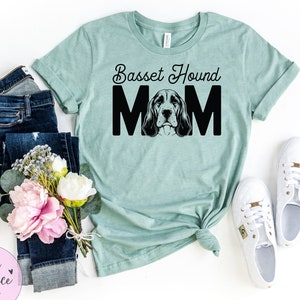 Basset Hound Mom Shirt Basset Hound Dog Shirt Funny Basset Hound Tshirt Dog Lover Gift for Her Puppy Mama Tee Retro Dog Best Dog Mom Gift