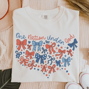 4th of July Shirt Comfort Colors, Patriotic Women Plus Size T Shirt, Holiday Tshirt with Bow, Coquette American Flag Tee, Cute USA T-Shirt