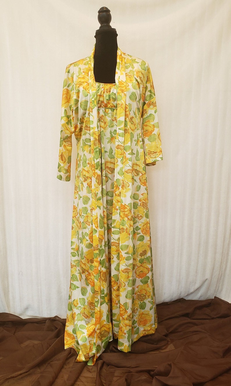 Vintage Vanity Fair RARE 4 piece set Retro 60s 70s