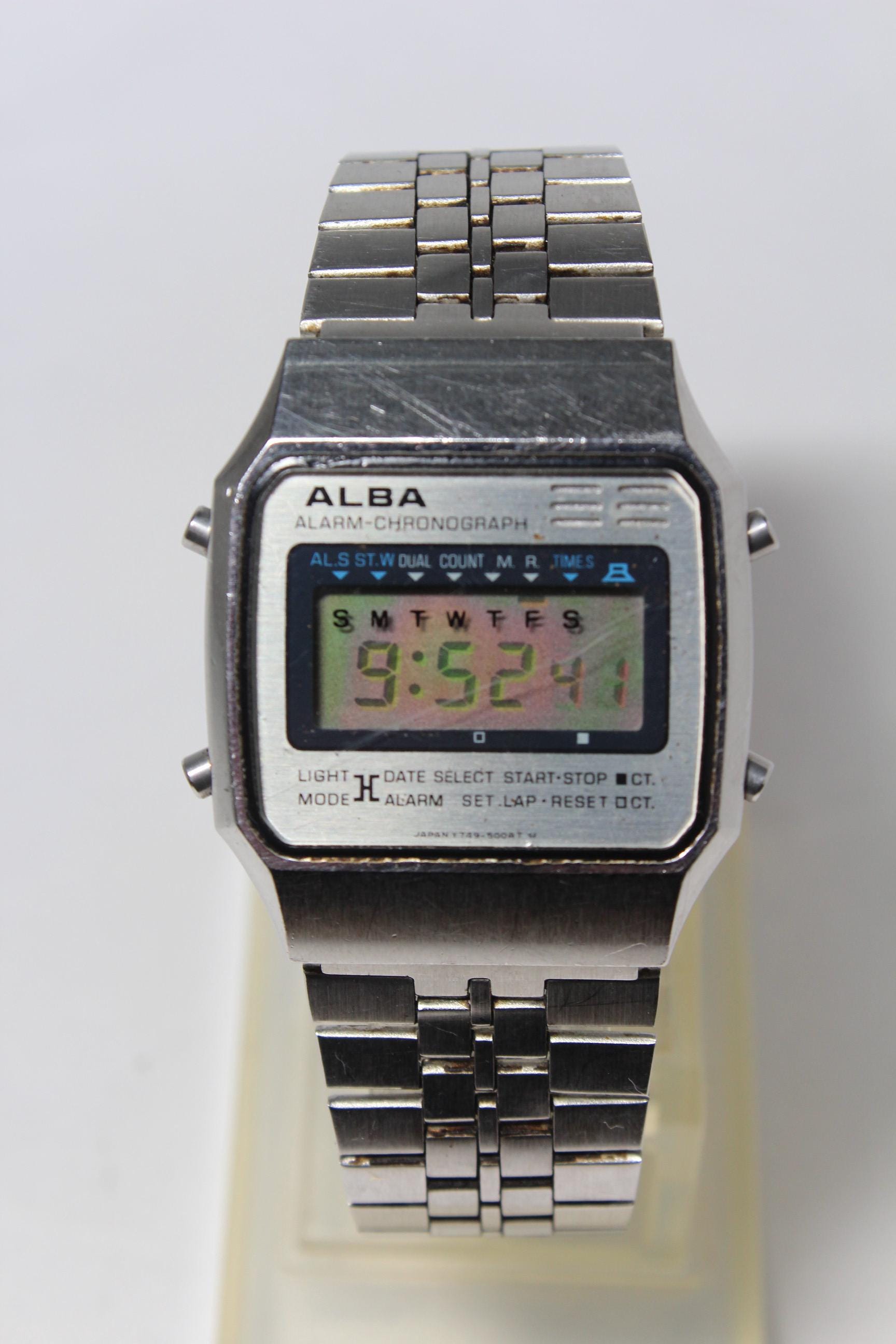 SEIKO ALBA Alarm Chronograph Y749-5000 Digital Vintage Watch Japan