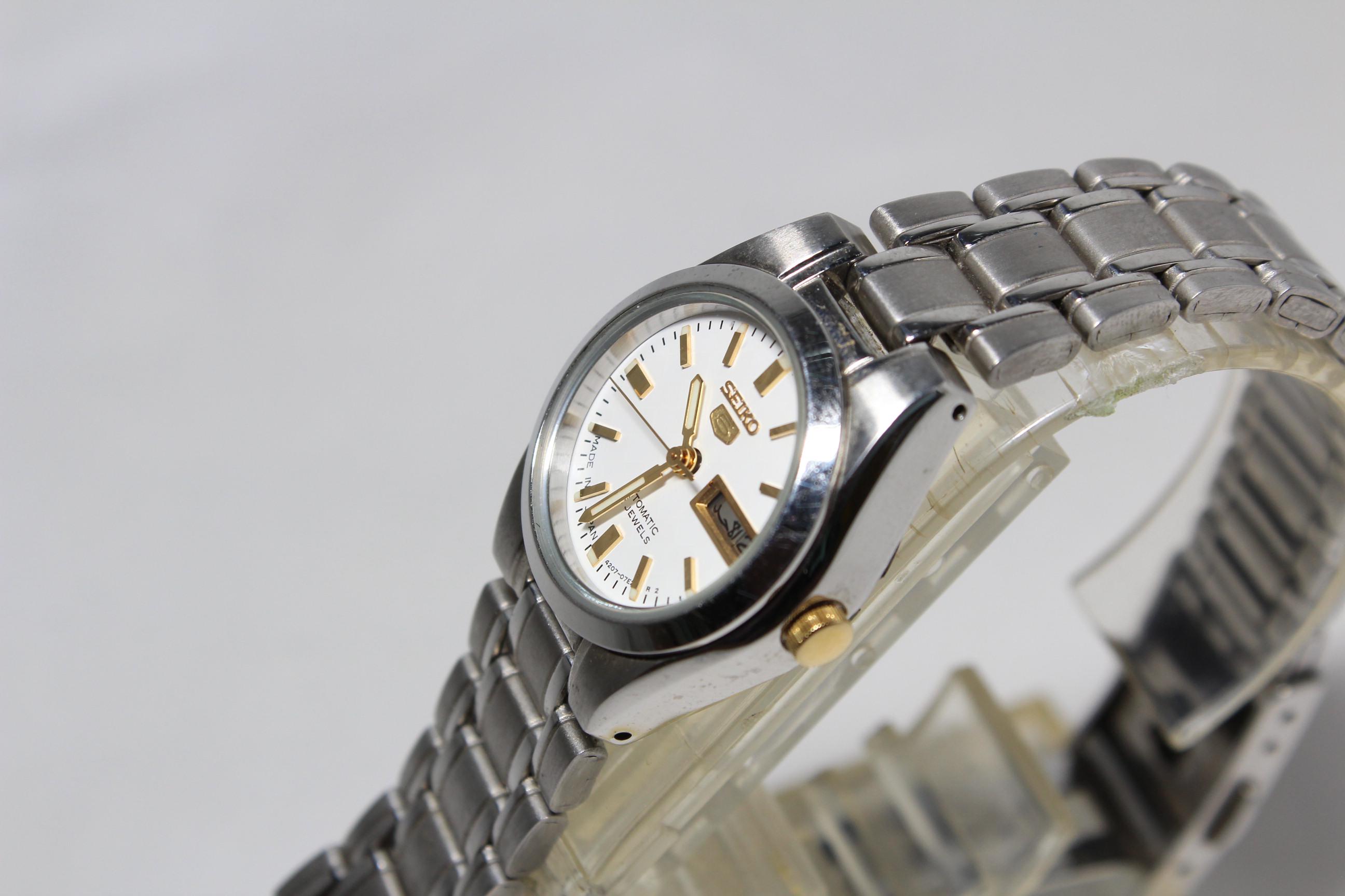 SEIKO 5 4207-02C0 Analog Vintage Automatic Watch 21 Jewels