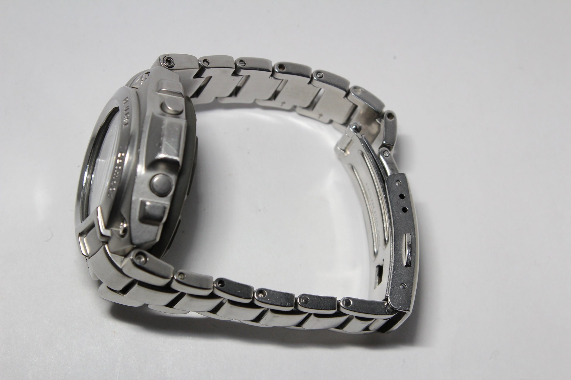 Casio MR-G MRG-200 High-class G-SHOCK Resistant Spherical Glass