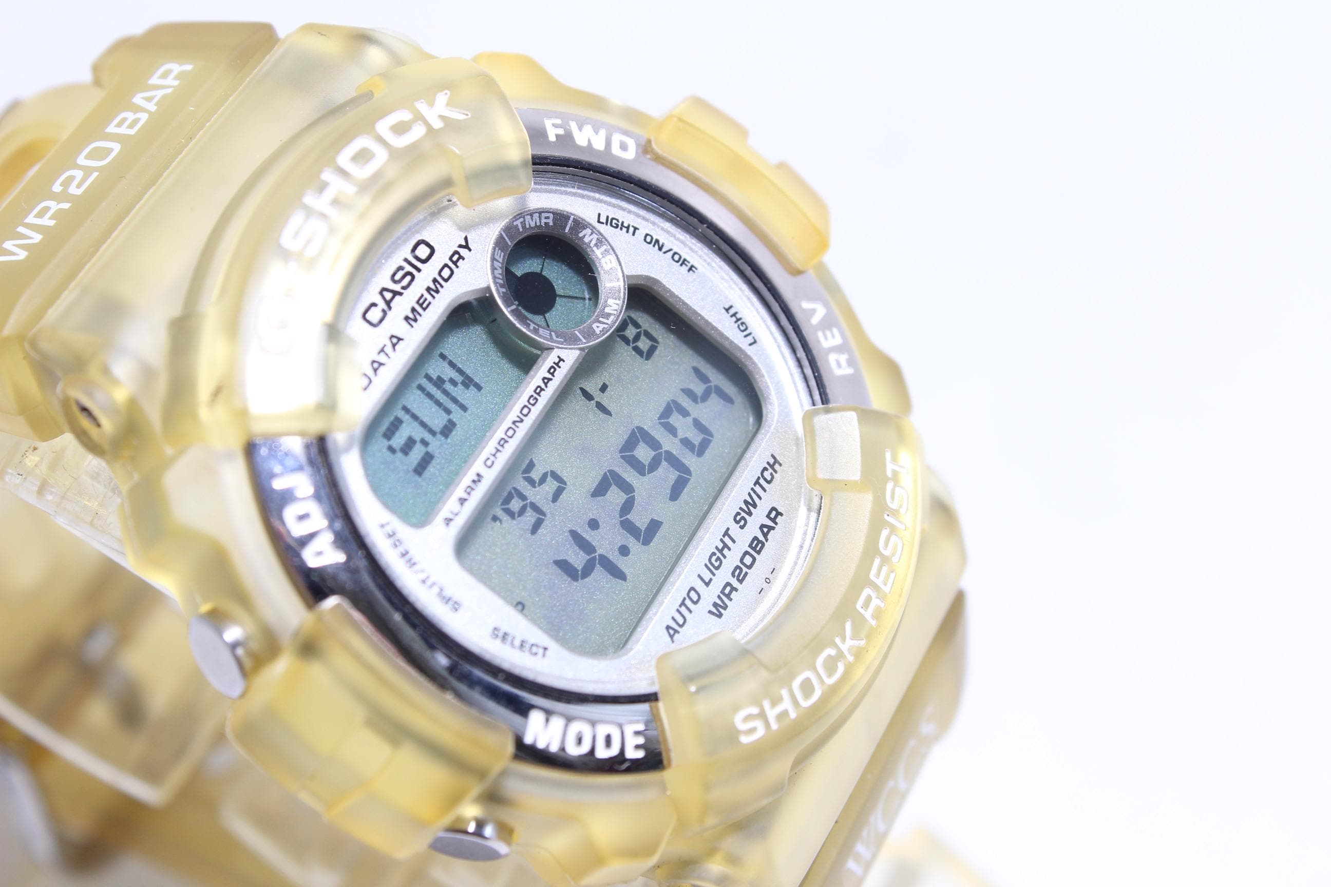 お宝 カシオ Gショック DW-9600WC 世界サンゴ礁保護協会限定 トリプルマンタ WCCS CASIO G-SHOCK G-SHOCK W.C.C.S 世界サンゴ礁保護協会 DW-9600WC-3AT - メルカリ