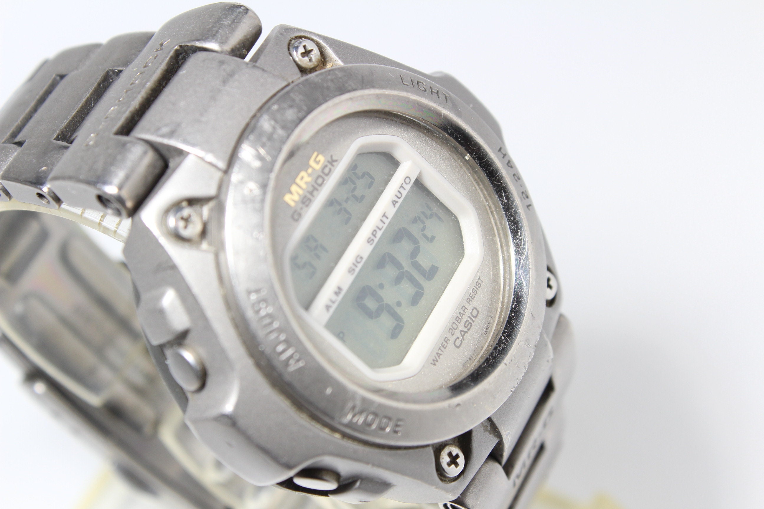 MRG-100T-8