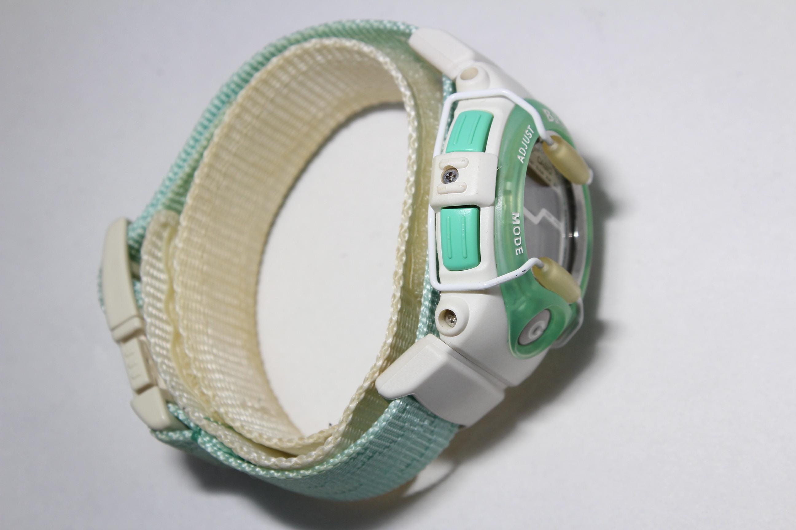 時計 CASIO BABY-G CASKET Tripper BGT-1800J Amazon.co.jp: CASIO BGT-1800J-5JF Baby-G Wristwatch, Tough