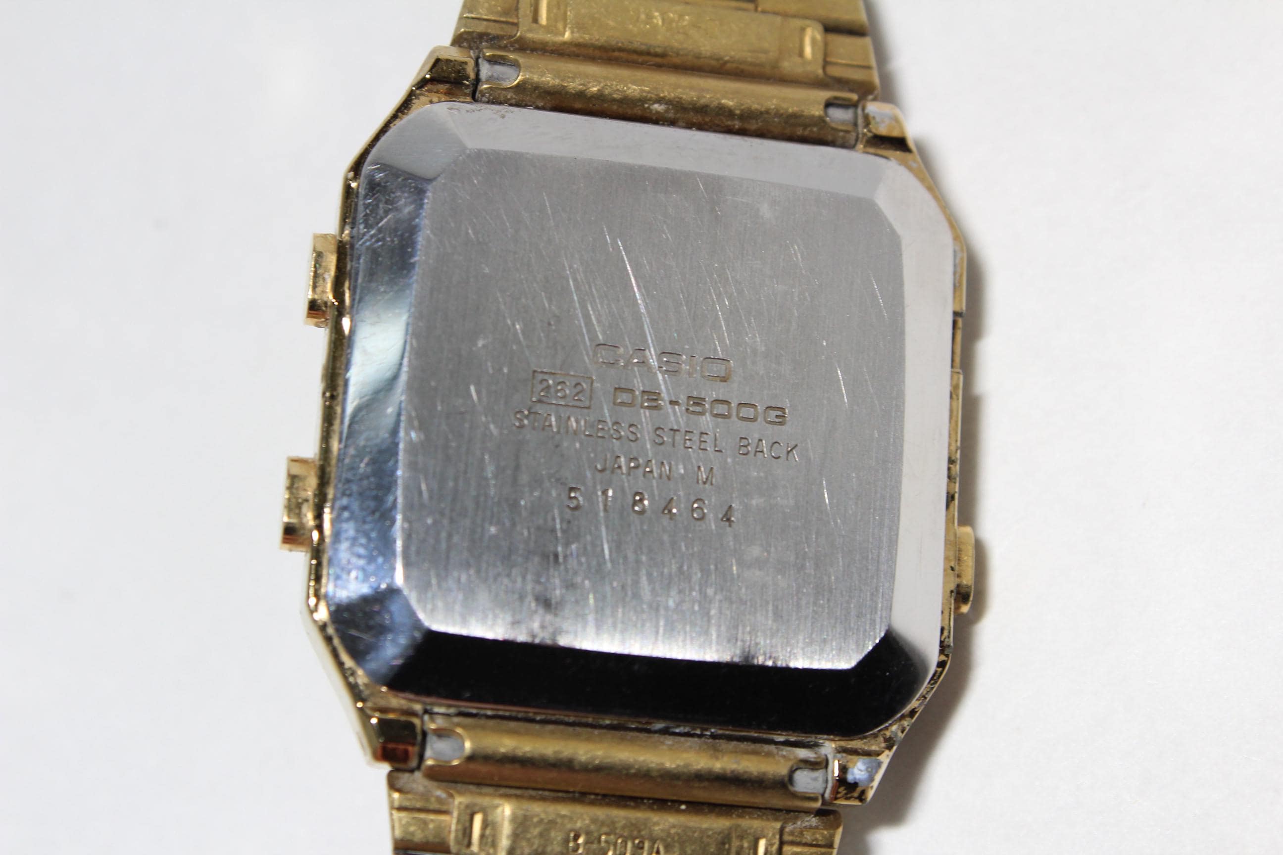 Casio DATA BANK DB-500G Gold Telememo 50 Retro Watch Vintage 