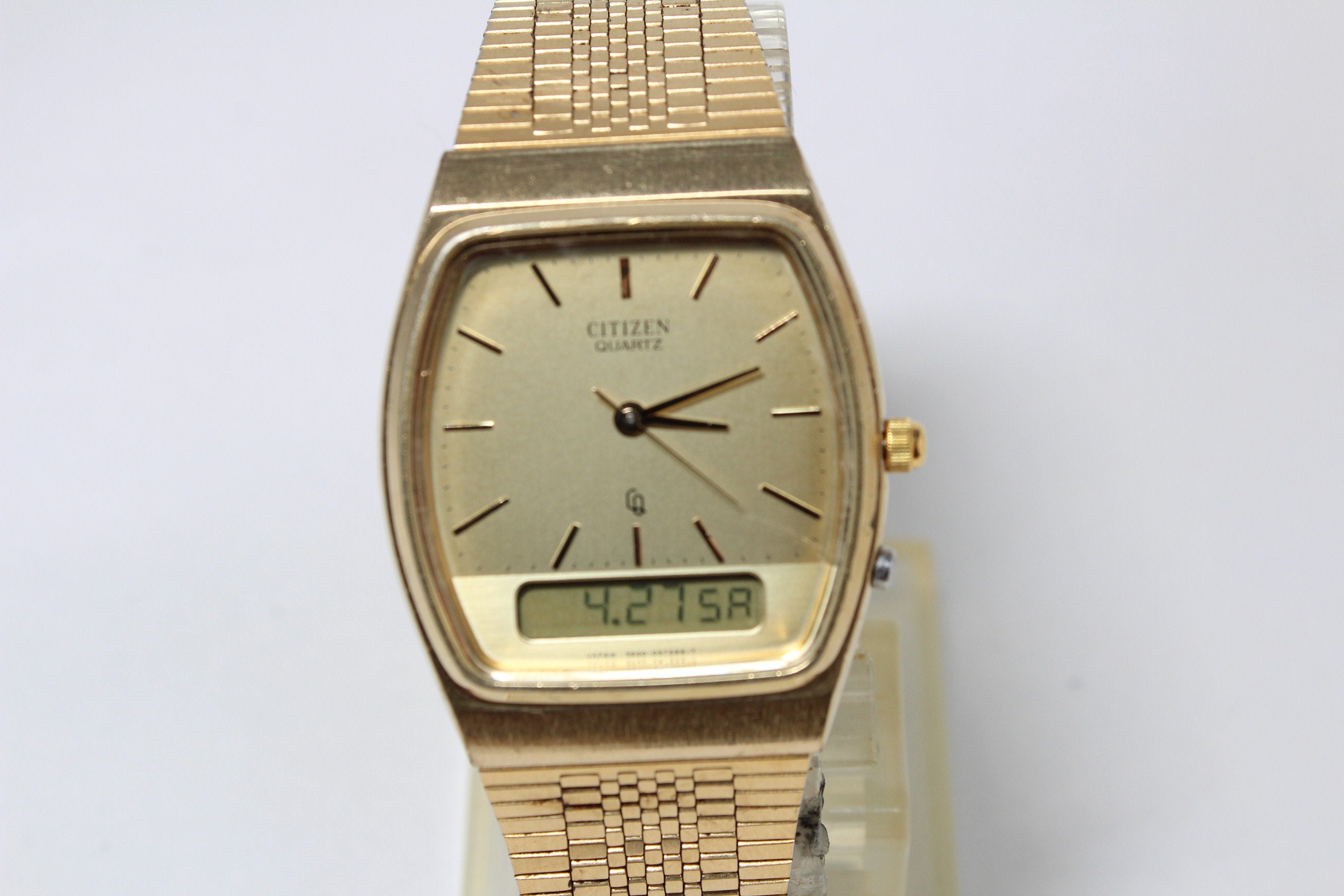 動作品】シチズン 750 K18 D40020 Dressy 21石 吊り上げ 手巻き 動作品】シチズン 750 K18 D40020 Dressy 21石 吊り上げ 手巻き