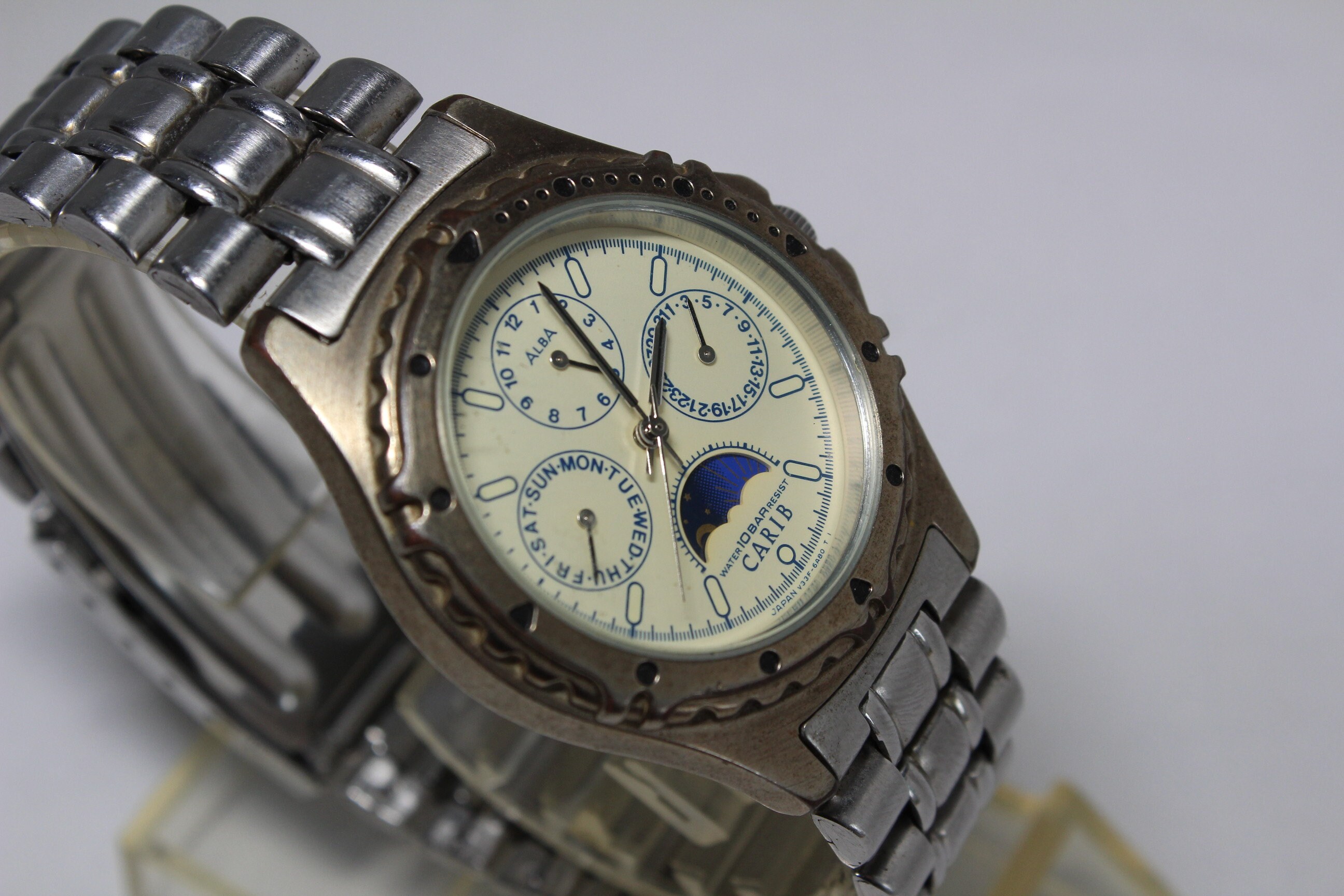 時計 SEIKO ALBA CARIB V33F-6B20 QUARTZ Seiko Alba V33F-6B20 Carib Sun & Moon Triple Calendar Japan