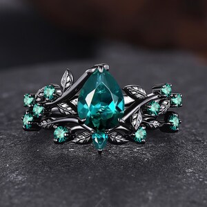 Vintage Pear Emerald Engagement Ring Set Twig Leaf Black Gold Cluster Ring Women Bridal Promise Ring Anniversary Gifts Nature inspired Rings
