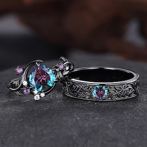 Heart Alexandrite Couples Ring Set Crescent Moon Alexandrite Engagement Ring Leaf Engraved Men Ring His and Hers Matching Wedding Ring Gifts