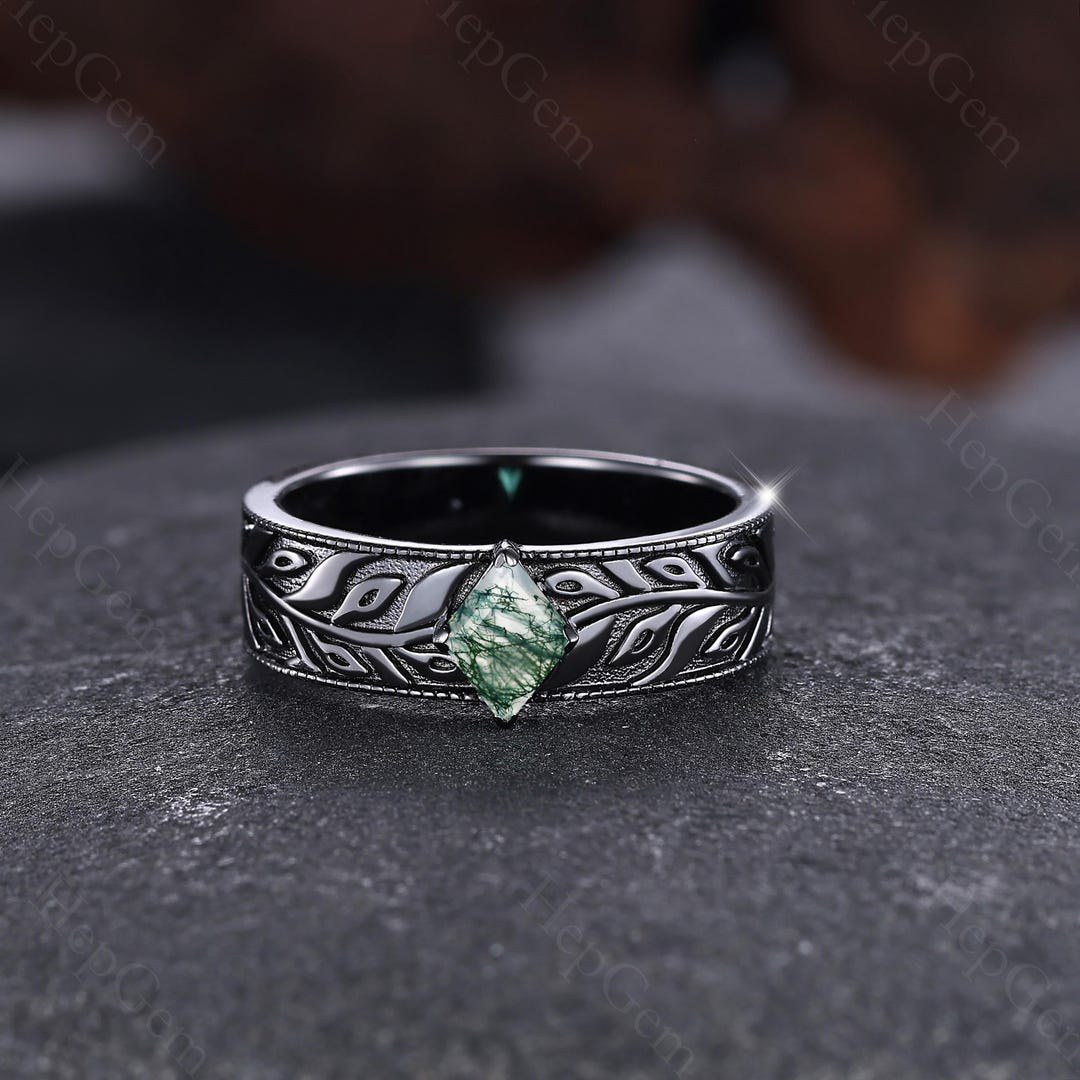 Gothic Black Gold Moss Agate Male Leaf Ring, Nature Inspired Leaf