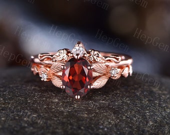 Set di anelli di fidanzamento in granato vintage, anello anniversario in oro rosa naturale ispirato, pietra di nascita di gennaio, anello nuziale stack, anello promessa