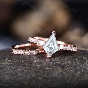 Anel de noivado Moissanite com corte de pipa | Aliança de casamento vintage em ouro rosa | Anel de cluster | Anel de promessa de diamante | Presente de aniversário para mulheres