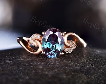 Oval Cut Alexandrite Engagement Ring Rose Gold Vintage Alexandrite Wedding Rin,Moissanite Ring,Anniversary,June Birthstone,Gift For Women