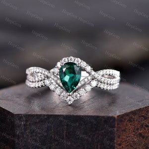 Emerald Engagement Ring Set Rose Gold Half Eternity Diamond Wedding Ring Chevron May Birthstone Wedding Band Vintage Women Bridal Ring Set