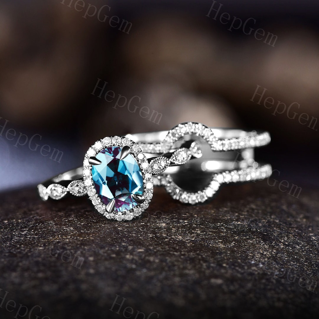 Oval Cut Alexandrite Engagement Ring Set Rose Gold Vintage Alexandrite ...