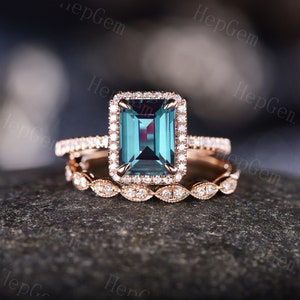 Emerald Cut Alexandrite Engagement Ring Set,Art Halo Ring,Marquise Bridal Ring,Rose Gold Moissanite Ring,Anniversary Gift,June Birthstone